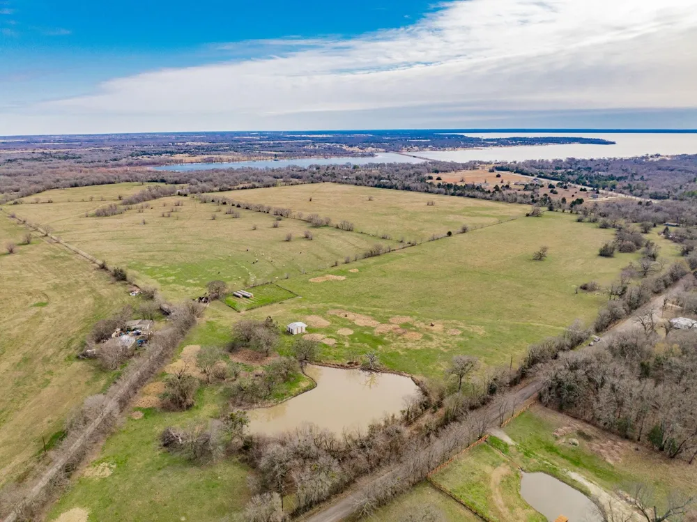 352 Rs County Road 1605 Point, TX 75472