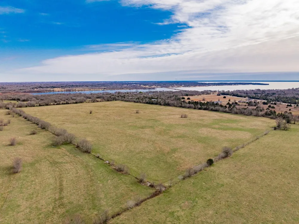 352 Rs County Road 1605 Point, TX 75472