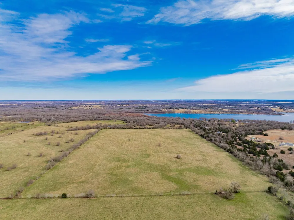 352 Rs County Road 1605 Point, TX 75472