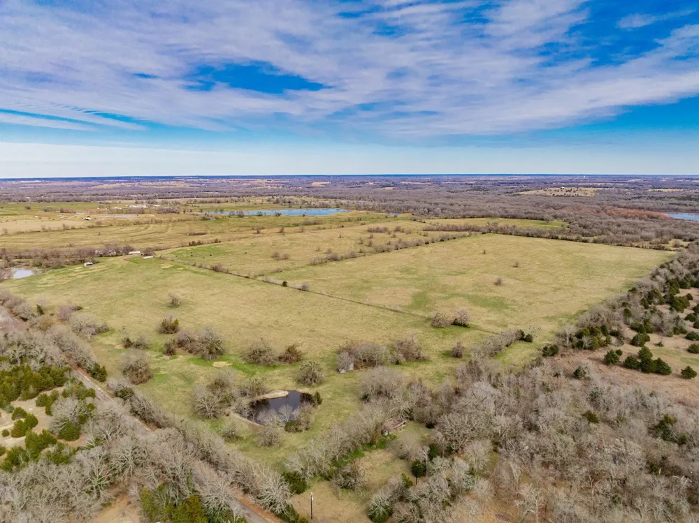 352 Rs County Road 1605 Point, TX 75472