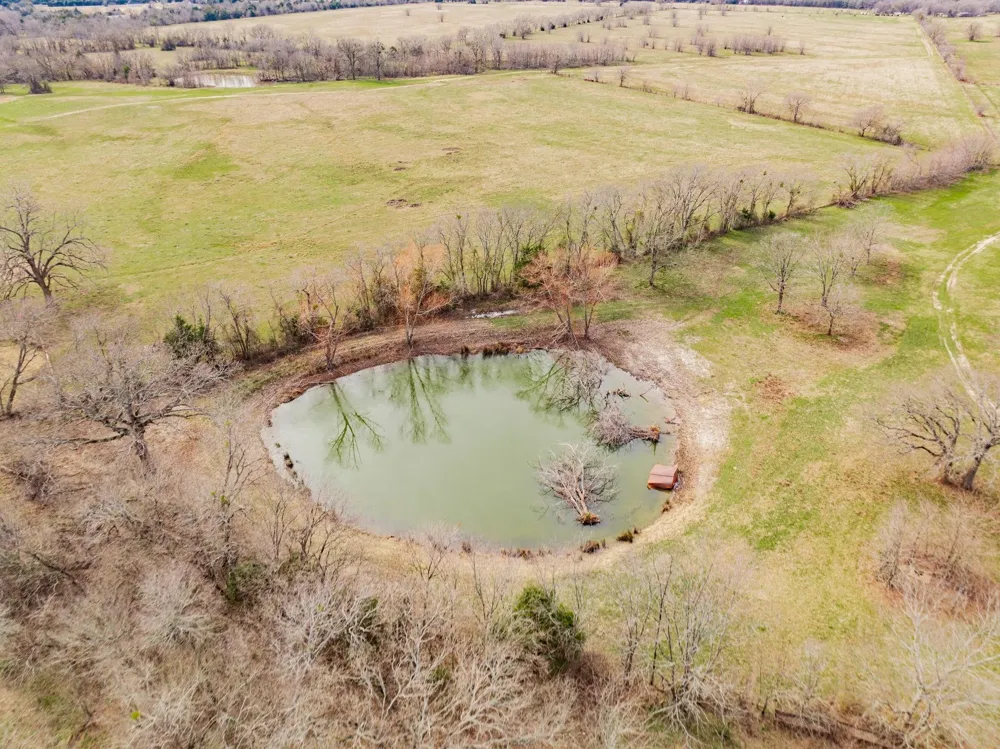 352 Rs County Road 1605 Point, TX 75472