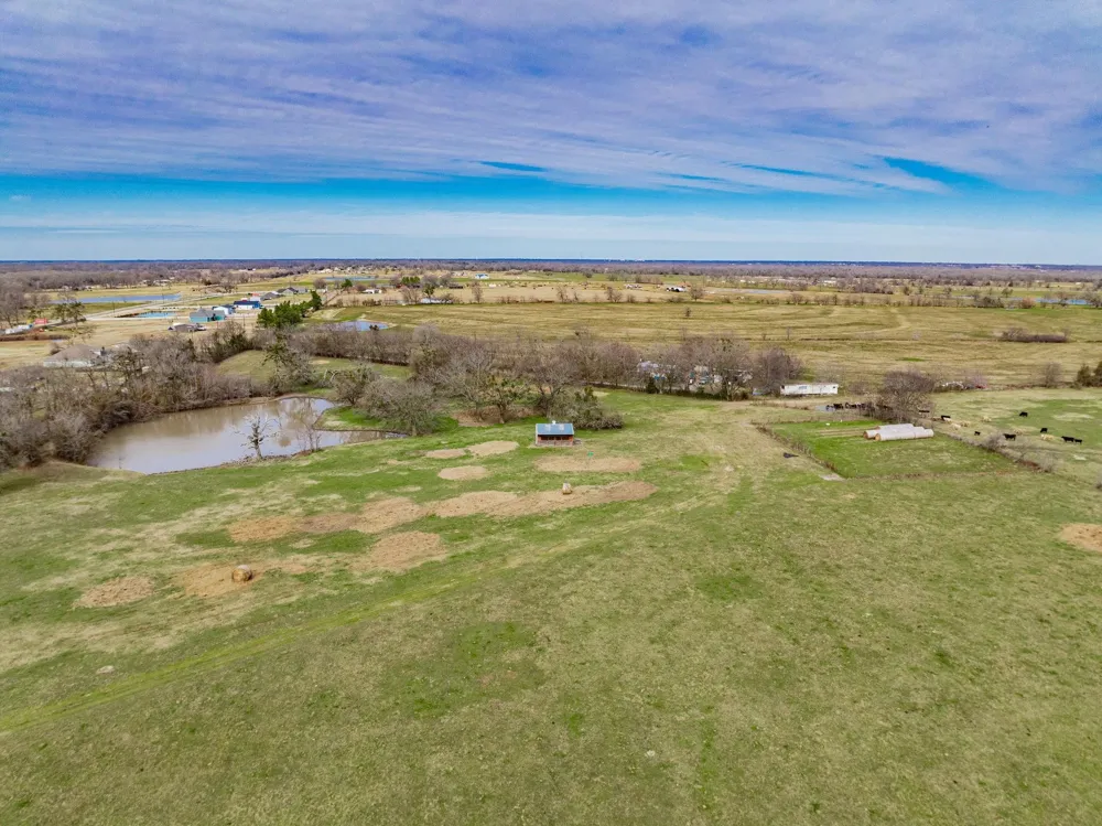 352 Rs County Road 1605 Point, TX 75472