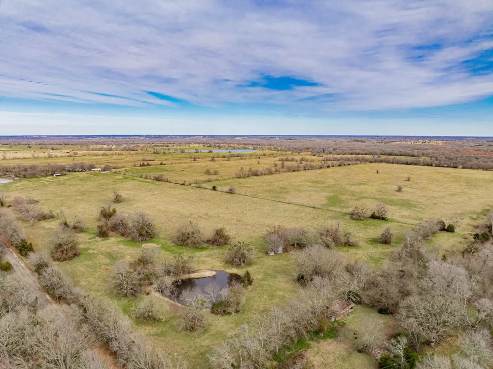 352 Rs County Road 1605 Point, TX 75472