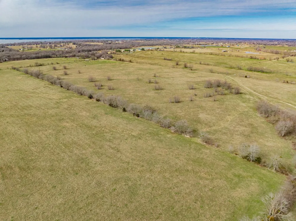 352 Rs County Road 1605 Point, TX 75472