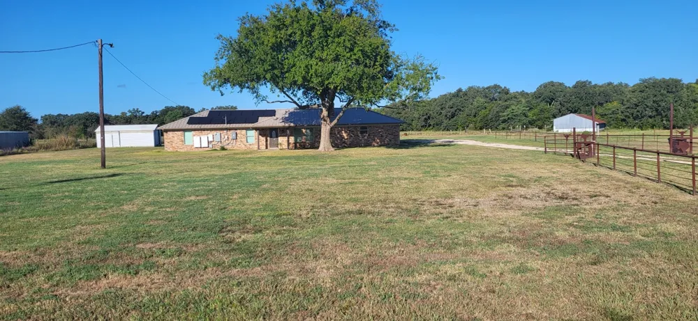 4396 S Farm Road 275 S Cumby, TX 75433