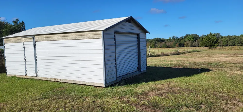 4396 S Farm Road 275 S Cumby, TX 75433