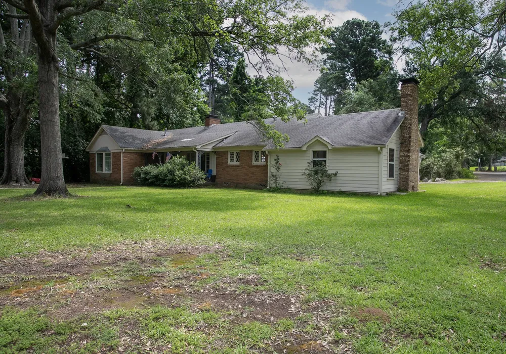 2414 S Martin Street Kilgore, TX 75662
