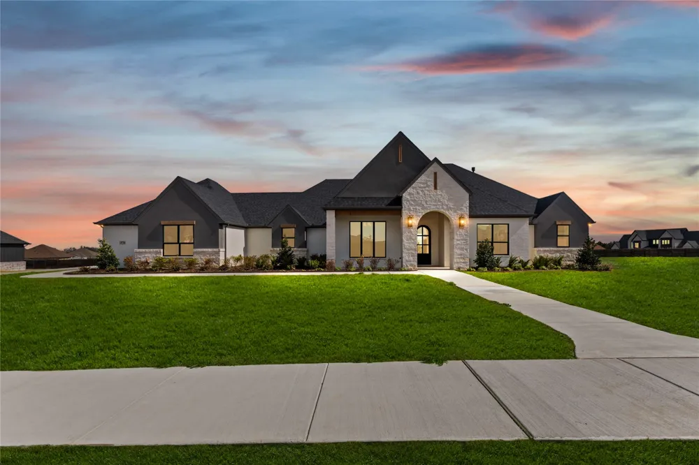 4720 Magnolia Trail Midlothian, TX 76065