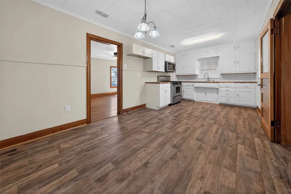 404 Rogers Avenue Henderson, TX 75654