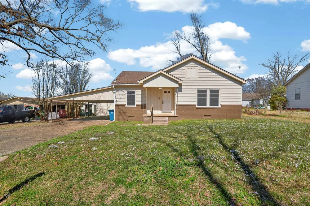404 Rogers Avenue Henderson, TX 75654