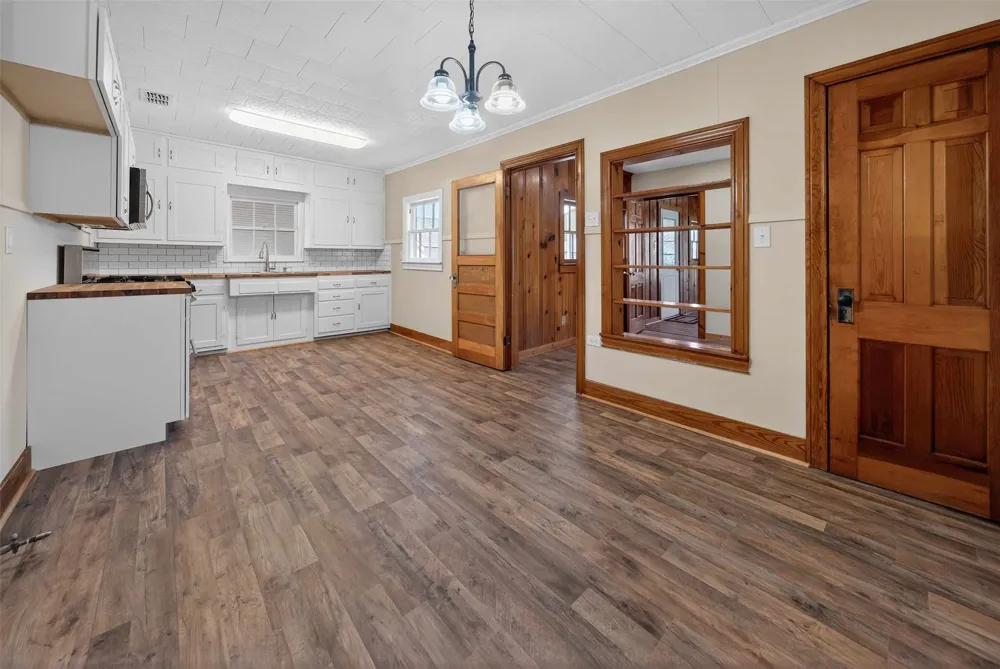404 Rogers Avenue Henderson, TX 75654