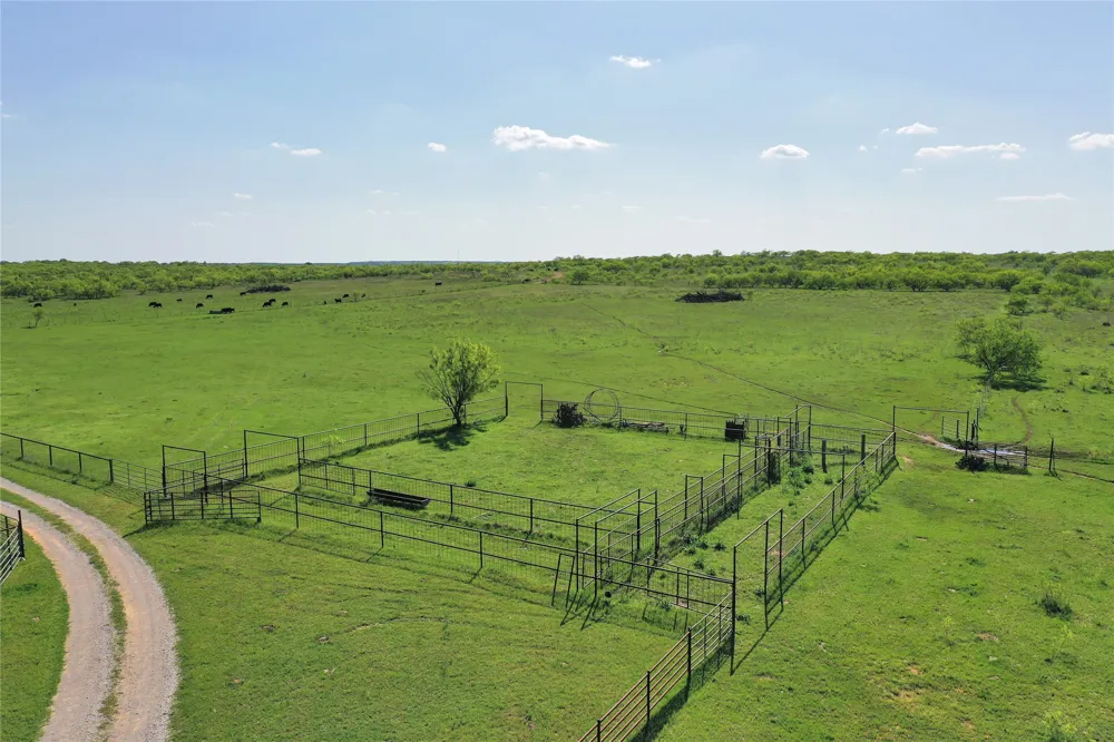 8617 Farm to Market 175 Jacksboro, TX 76458