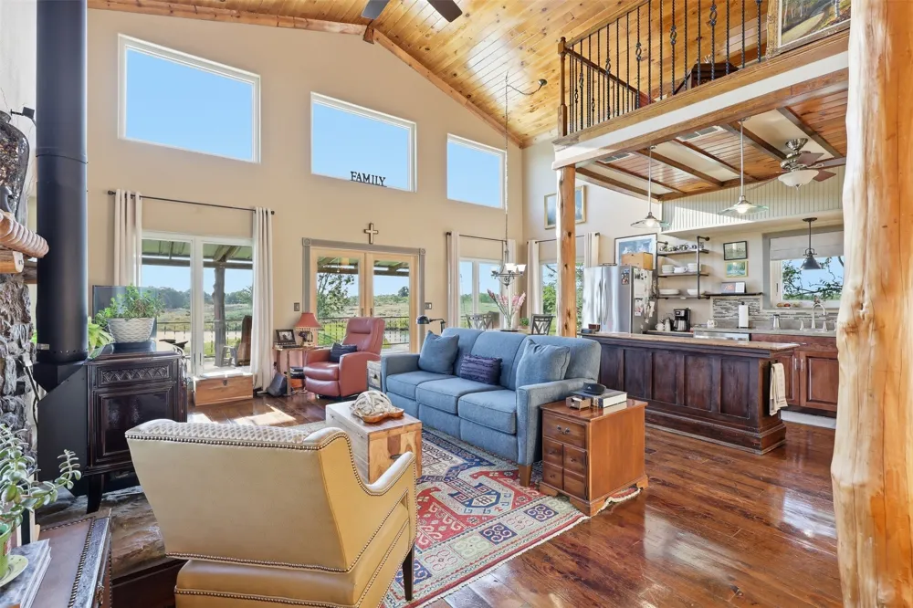 8617 Farm to Market 175 Jacksboro, TX 76458