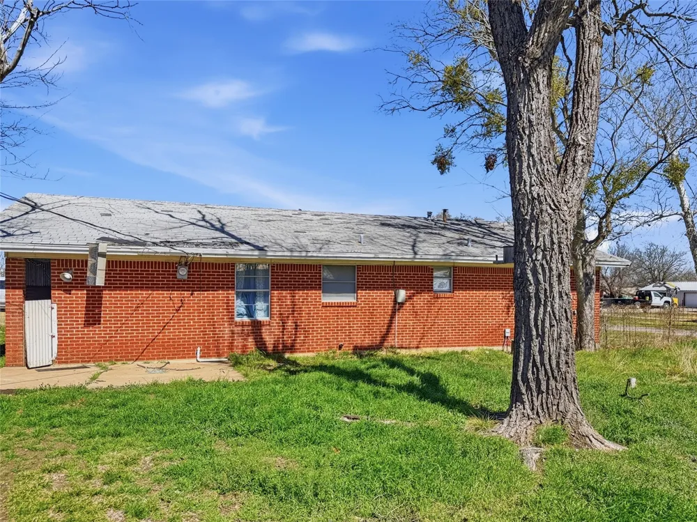 367 W Allen Street Evant, TX 76525