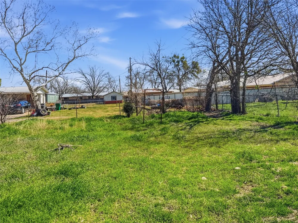 367 W Allen Street Evant, TX 76525