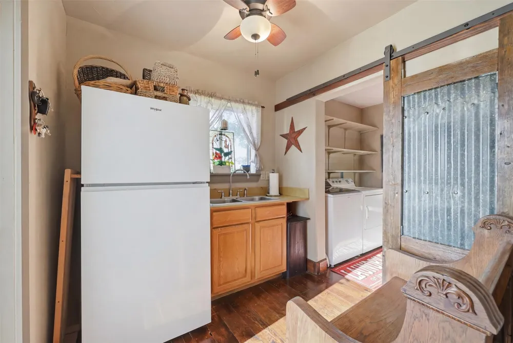 8617 FM 175 Jacksboro, TX 76458