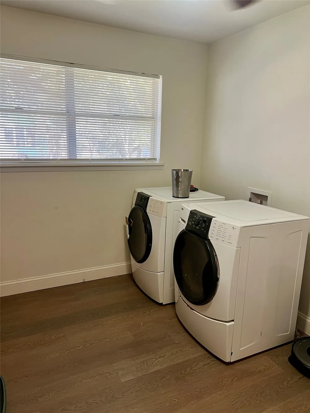 216 Woodlawn Avenue Strawn, TX 76475