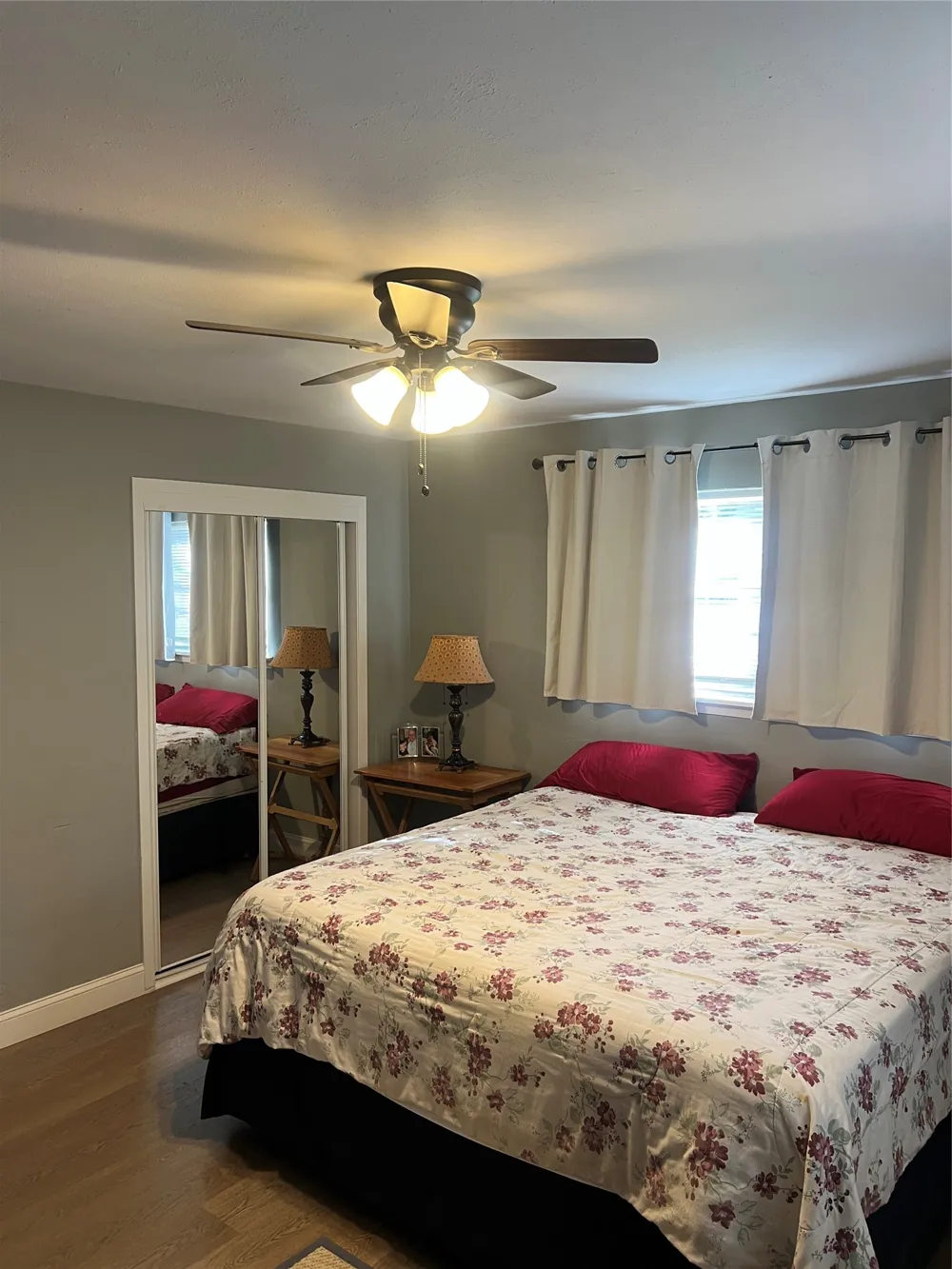 216 Woodlawn Avenue Strawn, TX 76475
