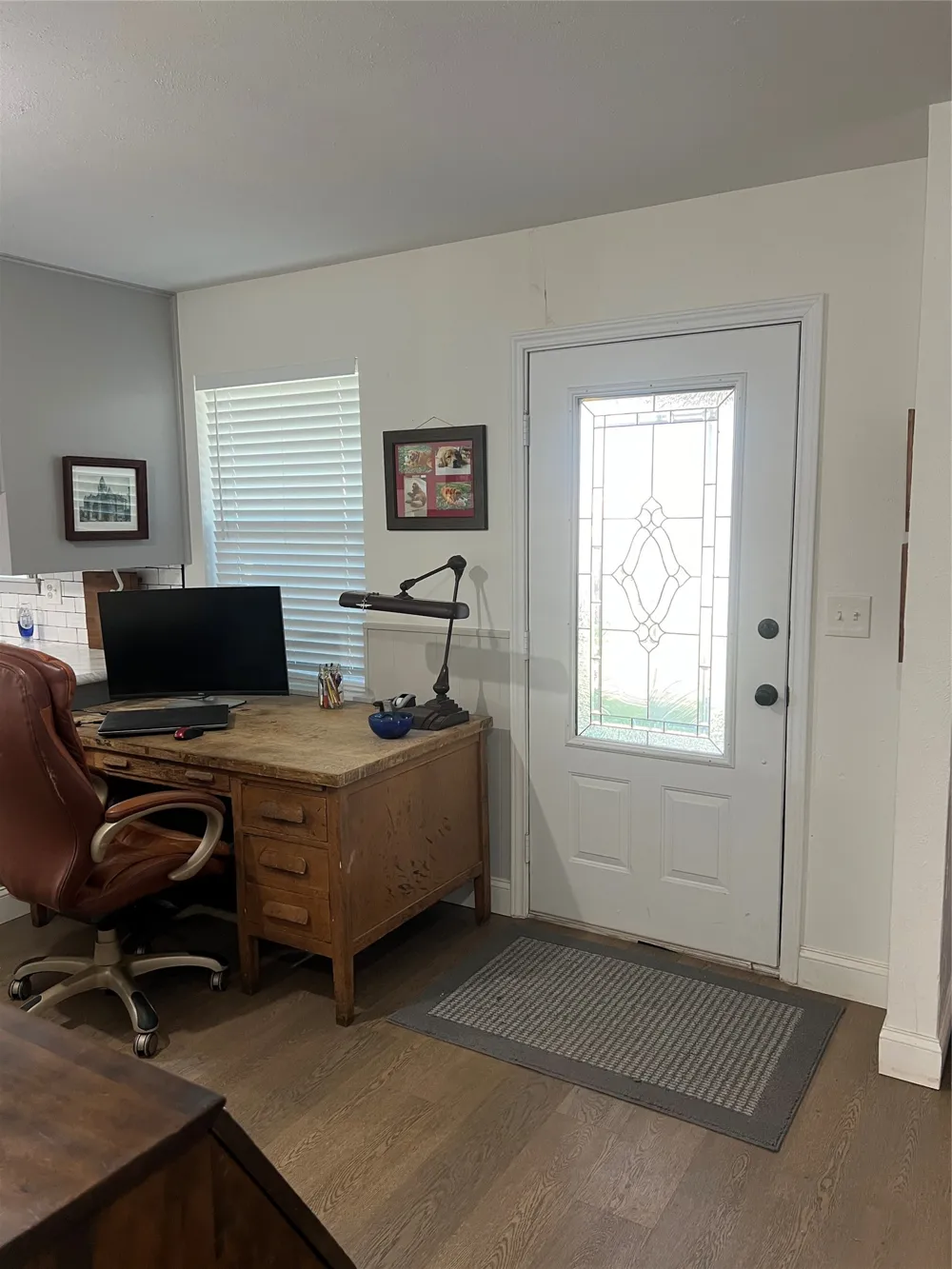 216 Woodlawn Avenue Strawn, TX 76475