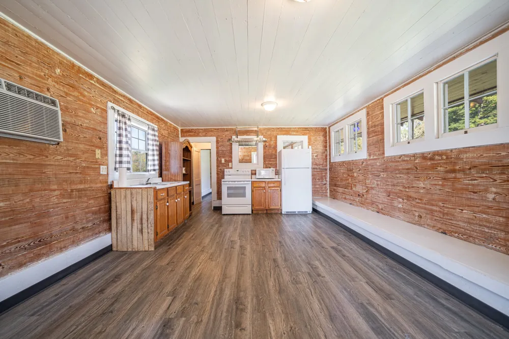 1855 Phillips Springs Road Gladewater, TX 75647