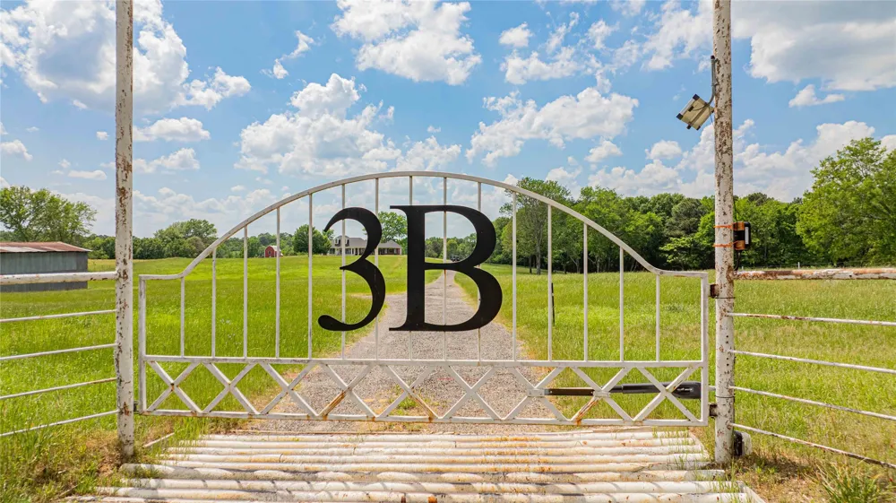 1855 Phillips Springs Road Gladewater, TX 75647