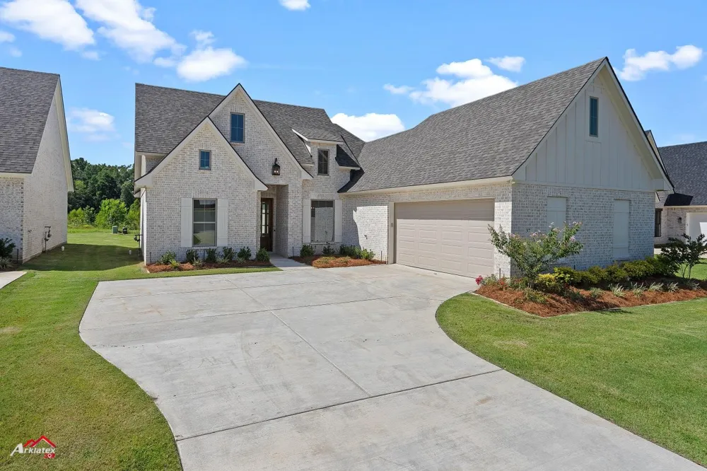 37 Turtle Creek Drive Benton, LA 71006