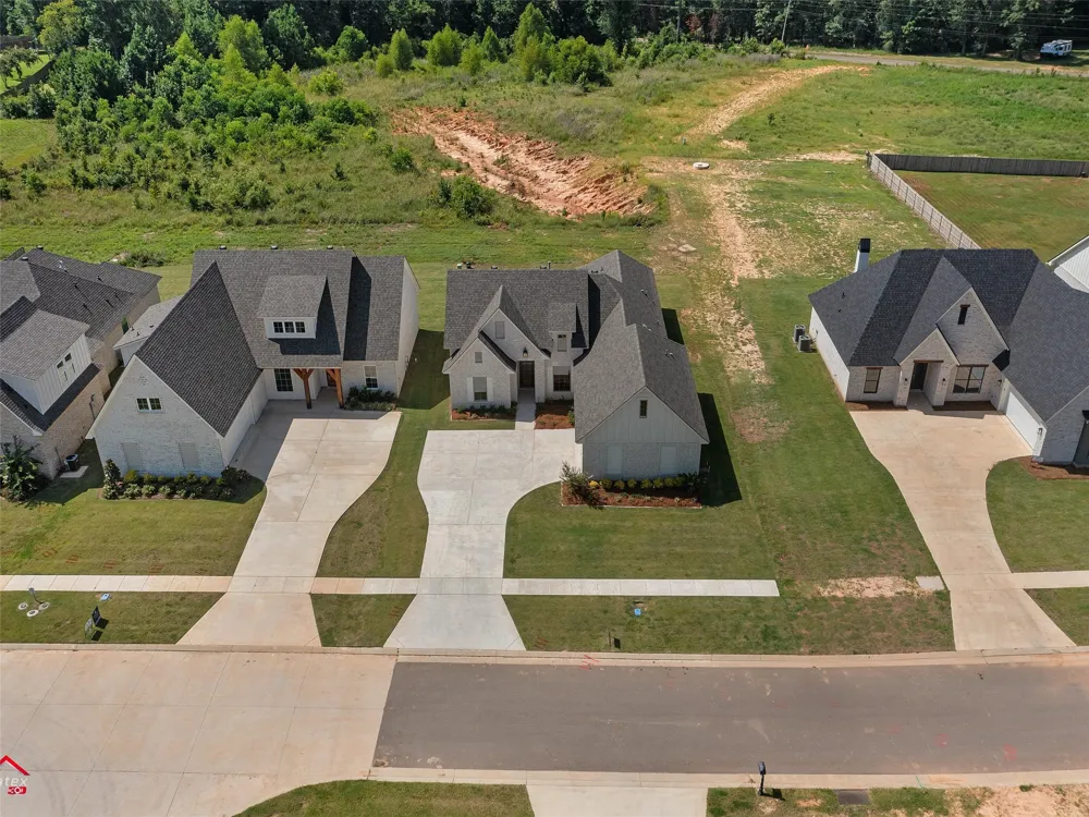 37 Turtle Creek Drive Benton, LA 71006