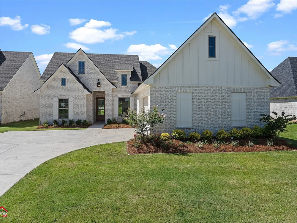 37 Turtle Creek Drive Benton, LA 71006