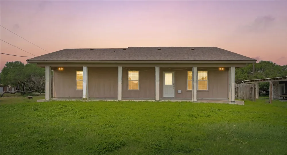 636 S County Road 1150 Riviera, TX 78379