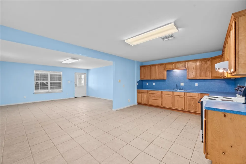 636 S County Road 1150 Riviera, TX 78379