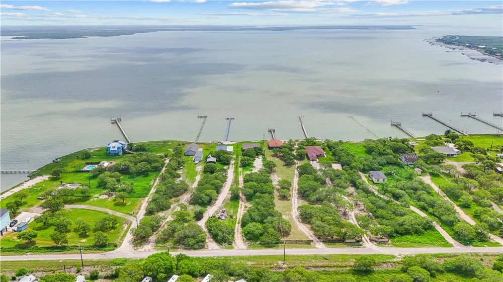 636 S County Road 1150 Riviera, TX 78379
