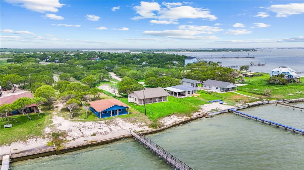 636 S County Road 1150 Riviera, TX 78379