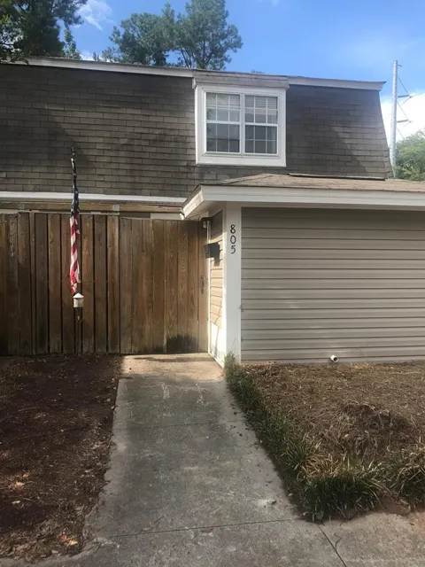 805 Vancouver Road