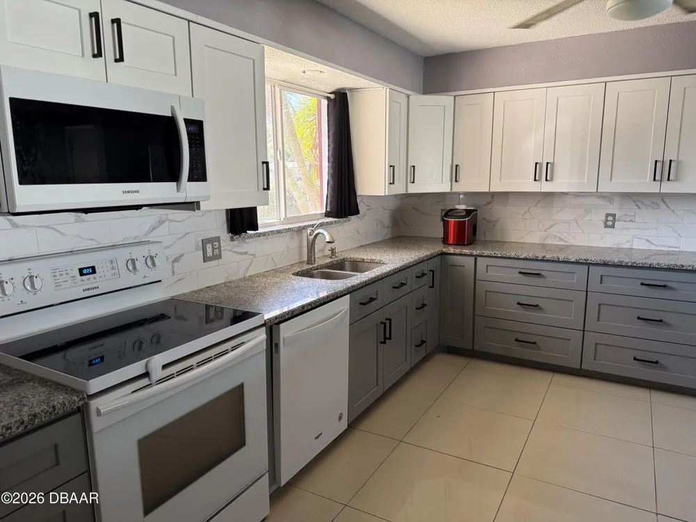 706 Marathon Way South Daytona, FL 32119