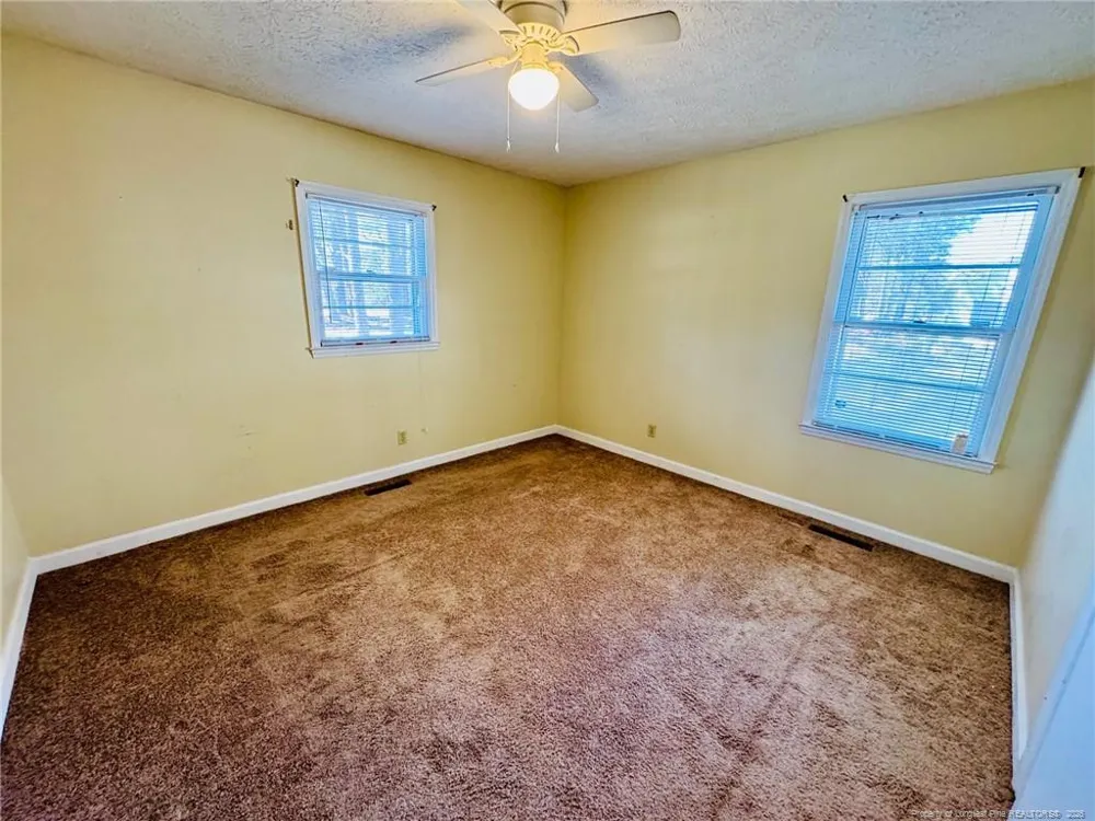 803 Floyd Street Fairmont, NC 28340