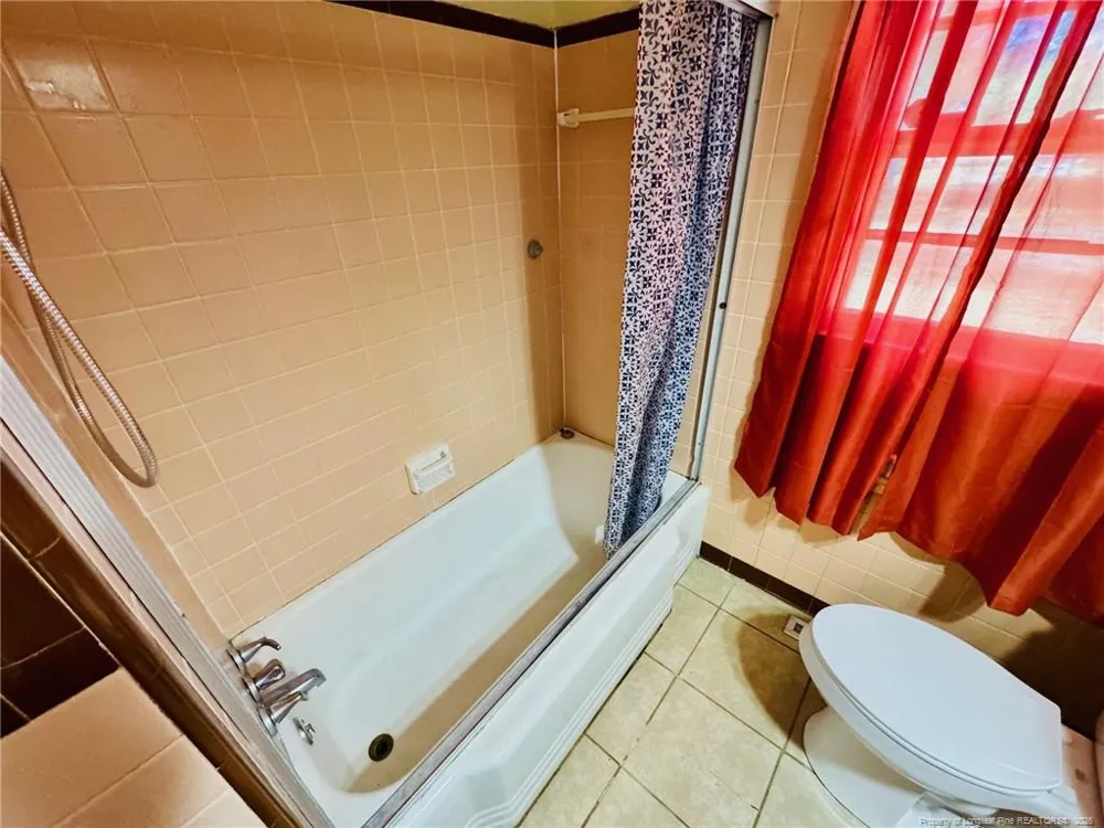 803 Floyd Street Fairmont, NC 28340