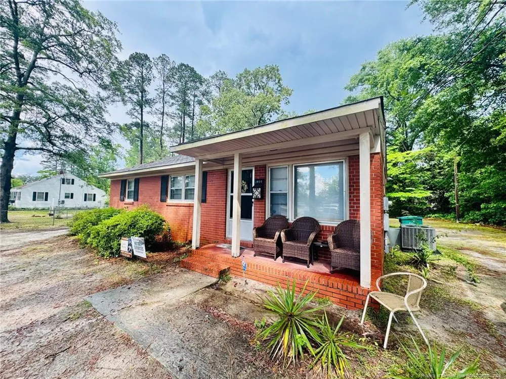 803 Floyd Street Fairmont, NC 28340