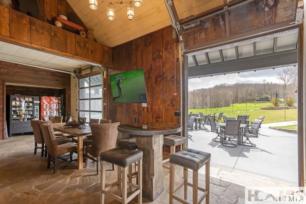 D34 Benchmark Drive Glenville, NC 28736