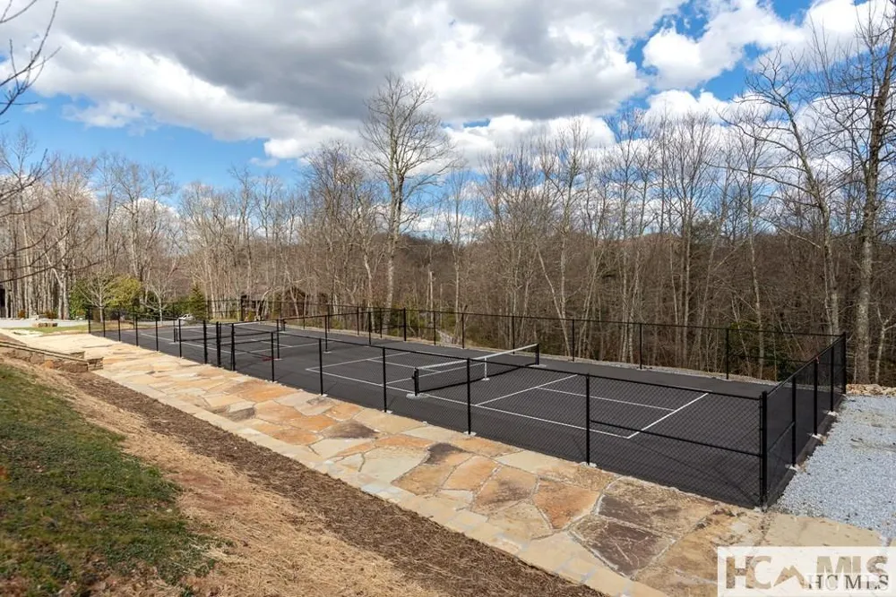D34 Benchmark Drive Glenville, NC 28736