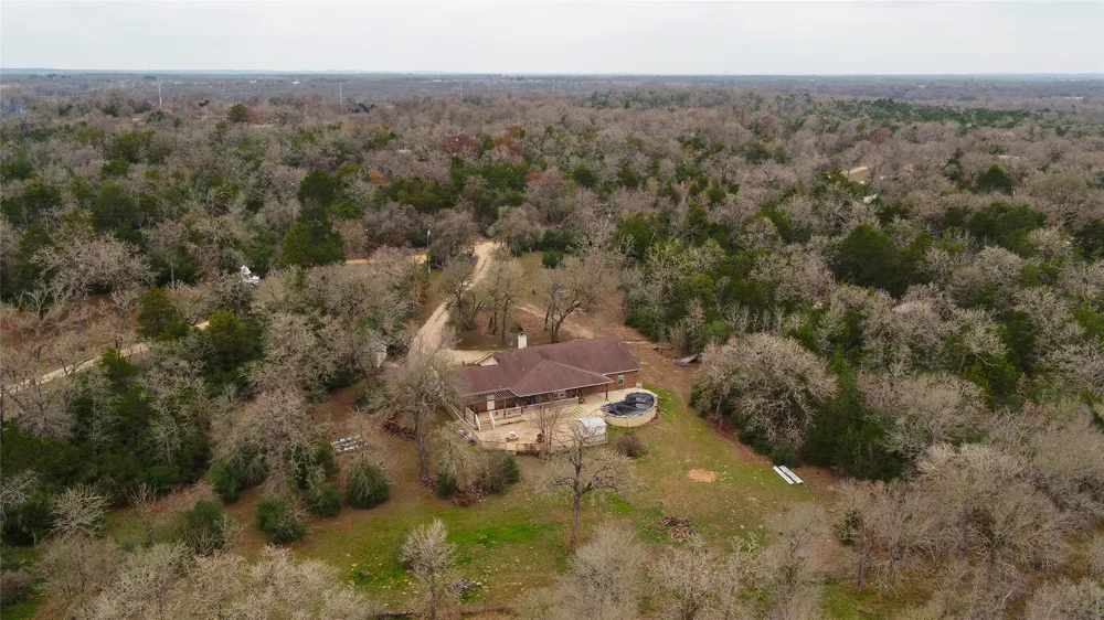 191 Clydesdale Drive Dale, TX 78616