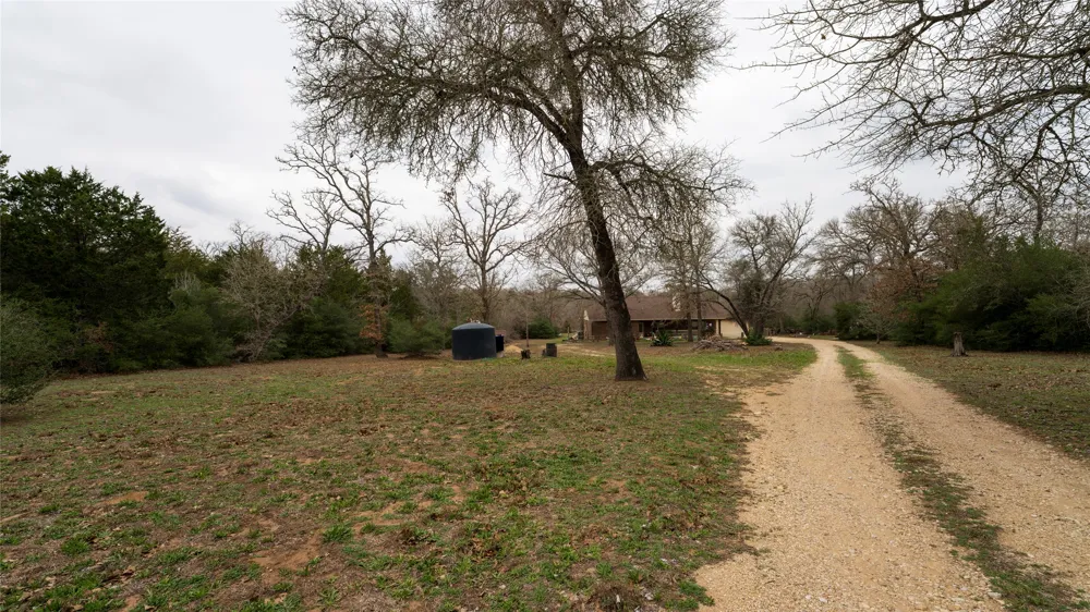 191 Clydesdale Drive Dale, TX 78616