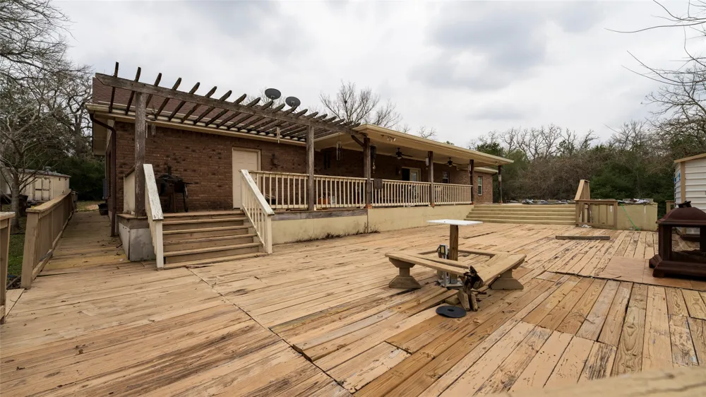 191 Clydesdale Drive Dale, TX 78616