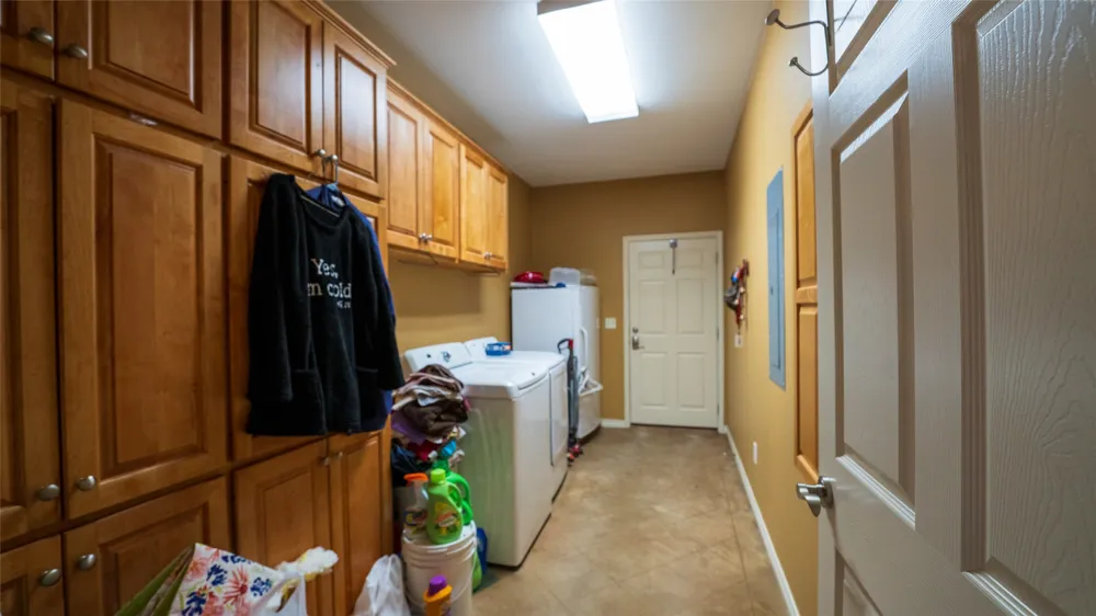 191 Clydesdale Drive Dale, TX 78616
