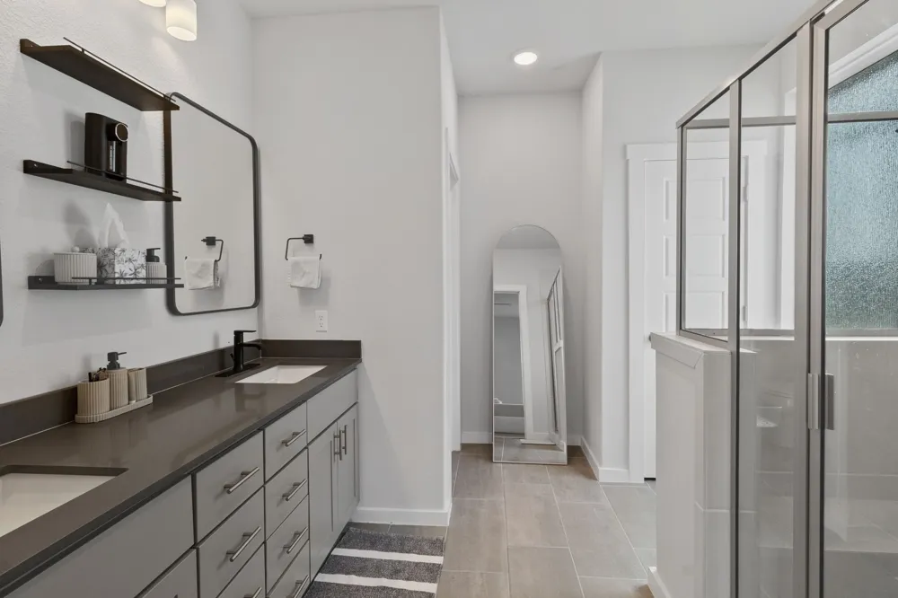 6406 Mallord Brook Bend Buda, TX 78610