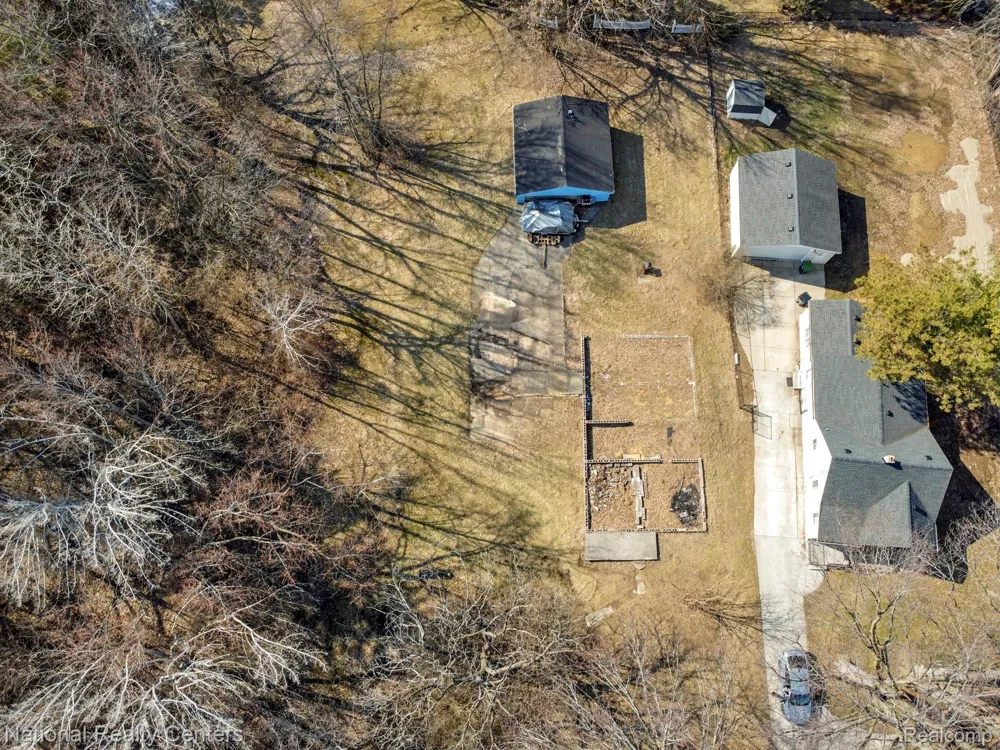 13450 Pardee Road Taylor City, MI 48180