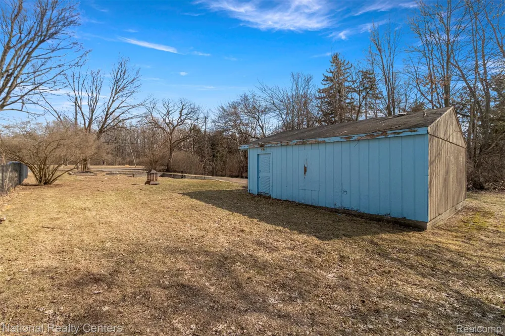 13450 Pardee Road Taylor City, MI 48180