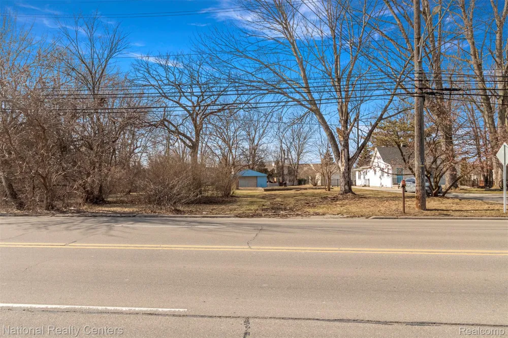 13450 Pardee Road Taylor City, MI 48180