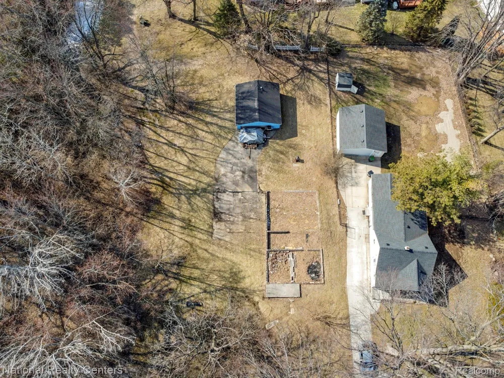 13450 Pardee Road Taylor City, MI 48180