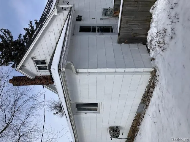 52 Carrington Street Harbor Beach City, MI 48441