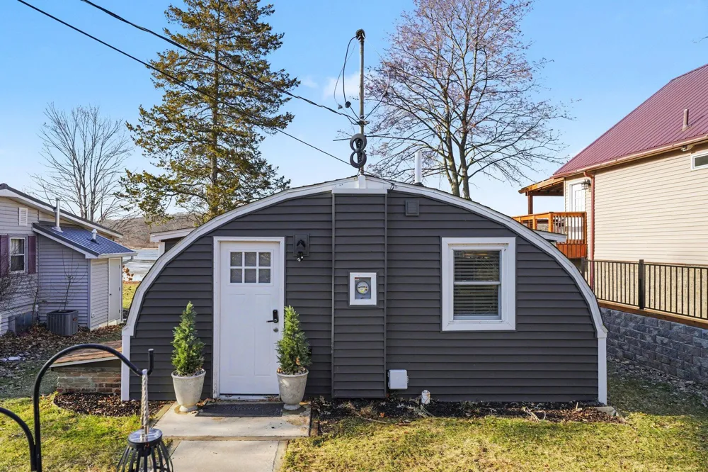642 Swains Lake Drive Pulaski Township, MI 49237